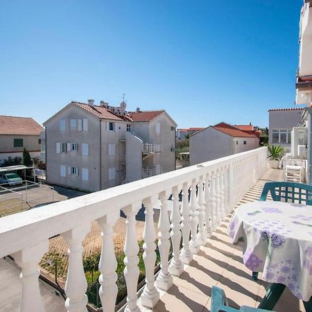 Family Holiday Apartments Lucia Vodice Ngoại thất bức ảnh
