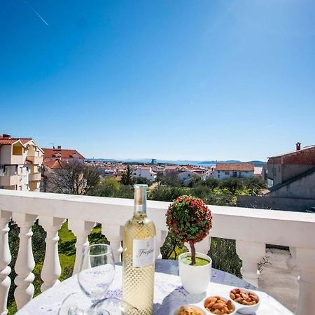 Family Holiday Apartments Lucia Vodice Ngoại thất bức ảnh