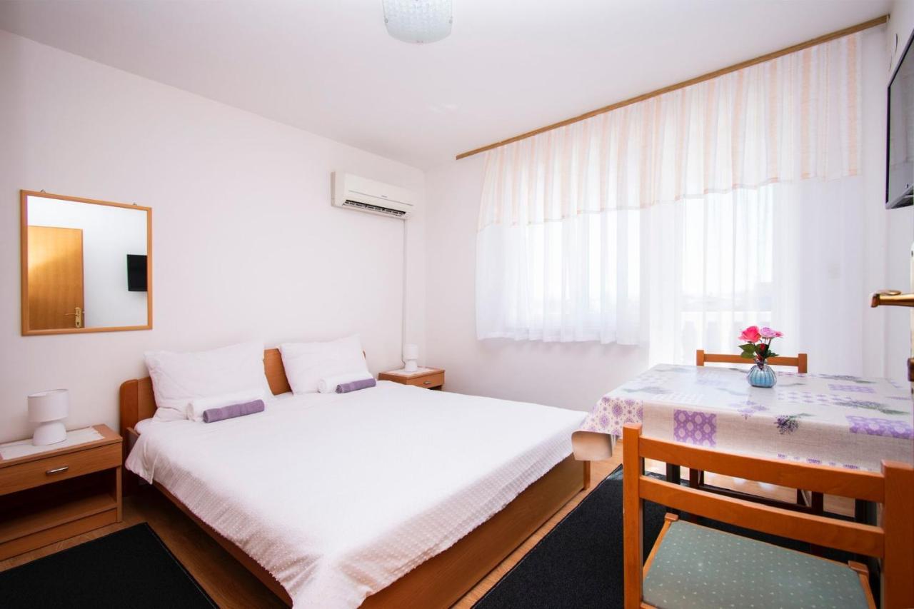Family Holiday Apartments Lucia Vodice Ngoại thất bức ảnh