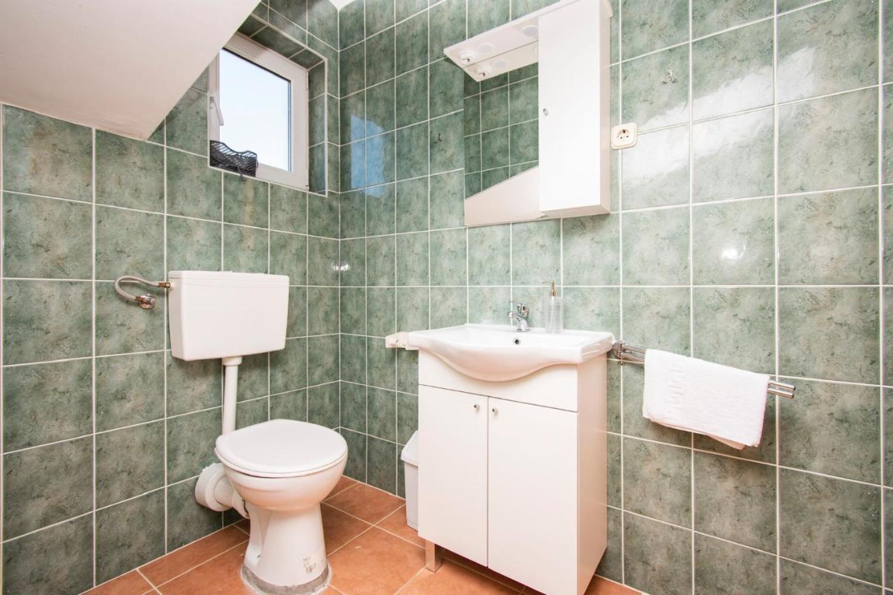 Family Holiday Apartments Lucia Vodice Ngoại thất bức ảnh