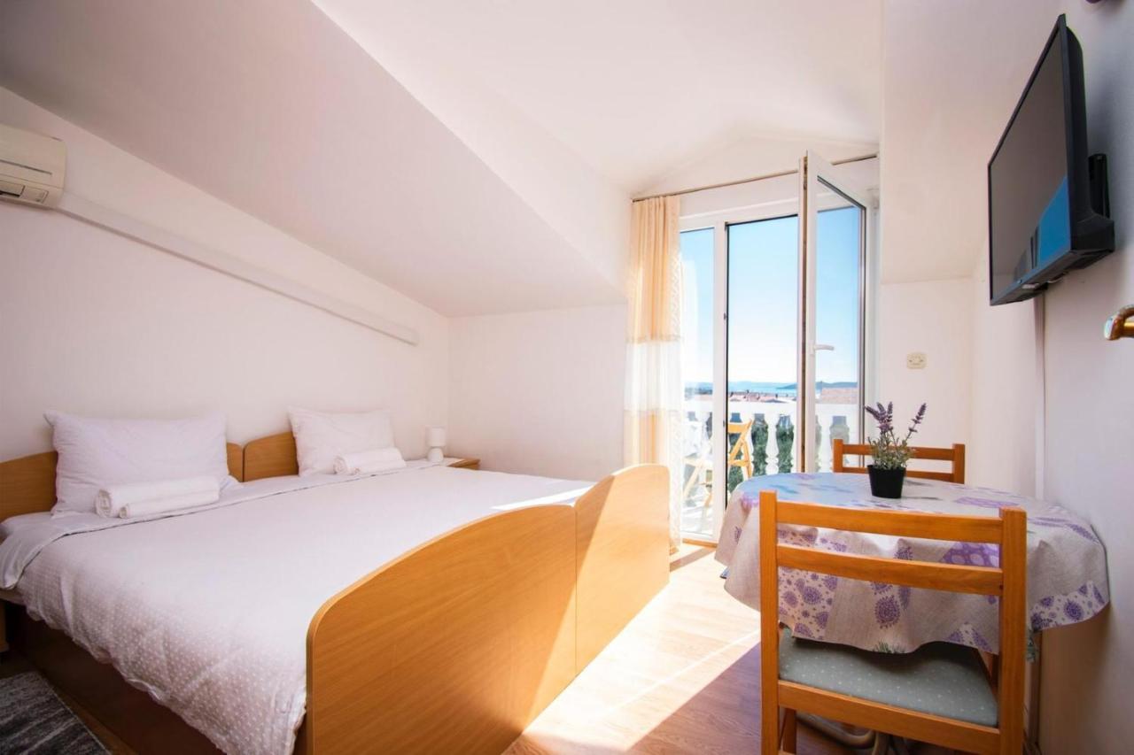 Family Holiday Apartments Lucia Vodice Ngoại thất bức ảnh