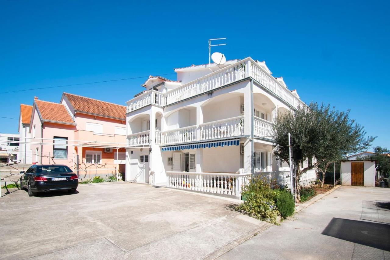 Family Holiday Apartments Lucia Vodice Ngoại thất bức ảnh