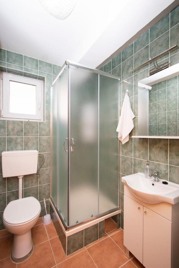 Family Holiday Apartments Lucia Vodice Ngoại thất bức ảnh